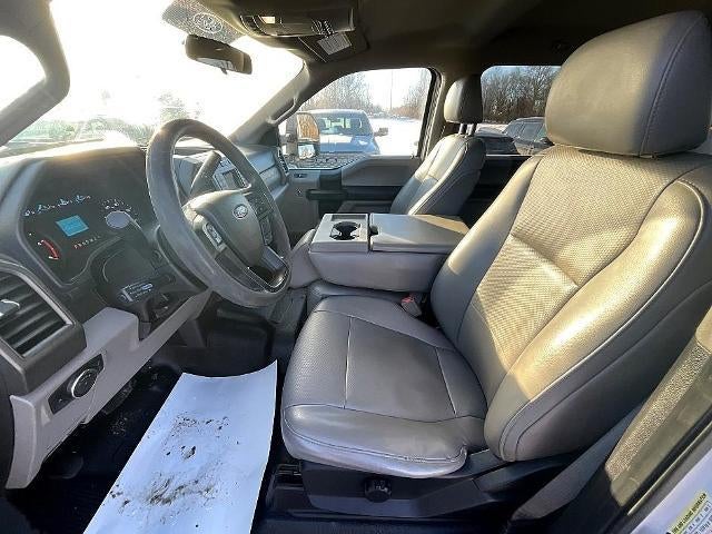 2018 Ford Super Duty F-350 SRW XL 4WD Crew Cab 6.75' Box