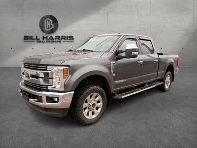 2019 Ford Super Duty F-350 SRW LARIAT 4WD Crew Cab 6.75' Box