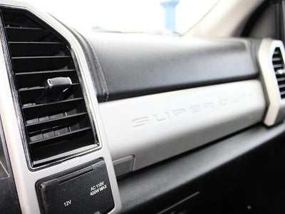 2019 Ford Super Duty F-350 SRW LARIAT 4WD Crew Cab 6.75' Box