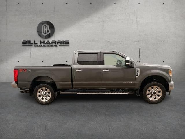 2019 Ford Super Duty F-350 SRW LARIAT 4WD Crew Cab 6.75' Box