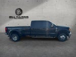 2017 Ford Super Duty F-350 DRW Lariat 4WD Crew Cab 8' Box