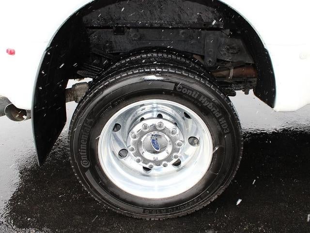 2022 Ford Super Duty F-450 DRW Limited 4WD Crew Cab 8' Box