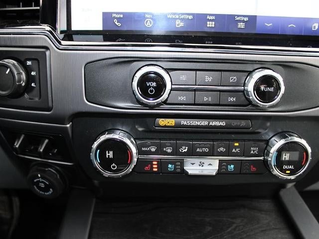 2022 Ford Super Duty F-450 DRW Limited 4WD Crew Cab 8' Box