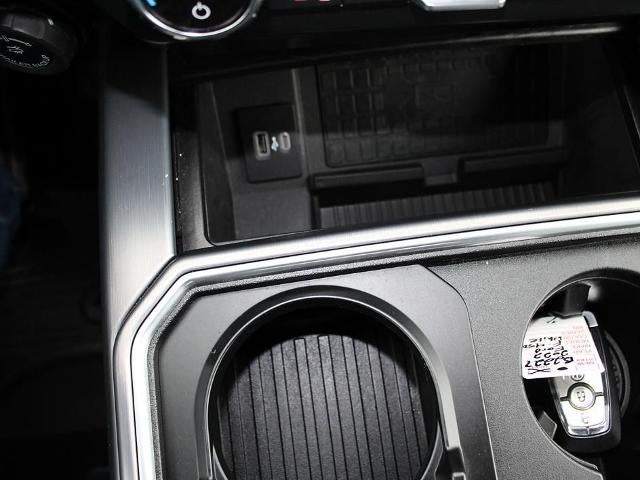 2022 Ford Super Duty F-450 DRW Limited 4WD Crew Cab 8' Box