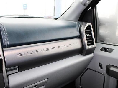 2022 Ford Super Duty F-450 DRW Limited 4WD Crew Cab 8' Box