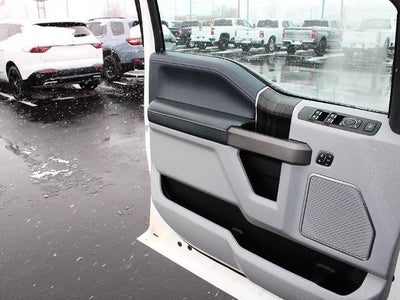 2022 Ford Super Duty F-450 DRW Limited 4WD Crew Cab 8' Box