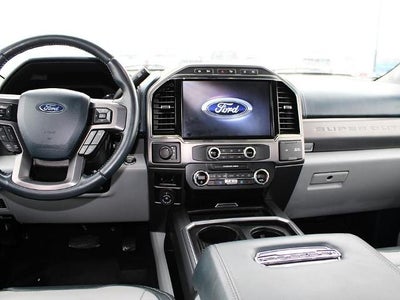 2022 Ford Super Duty F-450 DRW Limited 4WD Crew Cab 8' Box