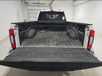 2022 Ford Super Duty F-450 DRW Limited 4WD Crew Cab 8' Box