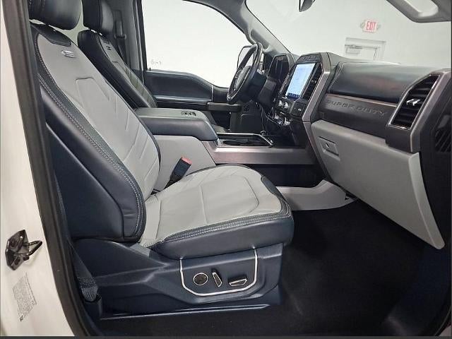 2022 Ford Super Duty F-450 DRW Limited 4WD Crew Cab 8' Box