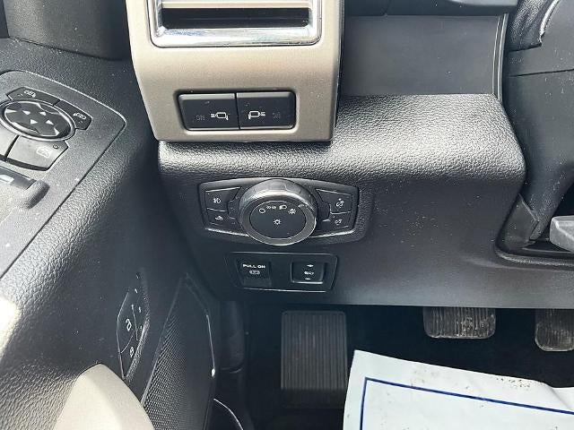 2015 Ford F-150 4WD SuperCrew 5-1/2 Ft Box Lariat