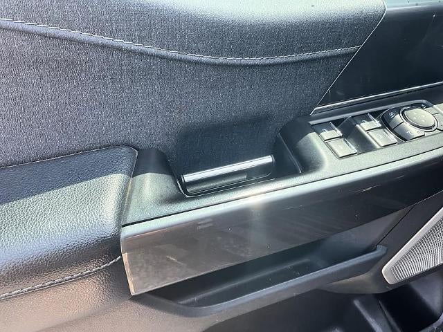 2022 Ford F-150 LARIAT 4WD SuperCrew 5.5' Box