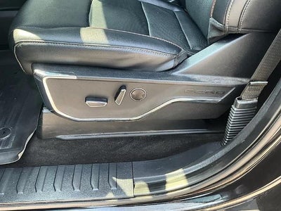 2022 Ford F-150 LARIAT 4WD SuperCrew 5.5' Box