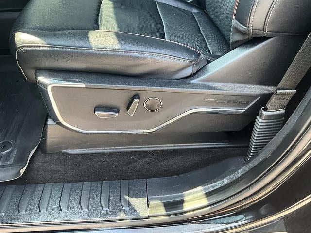 2022 Ford F-150 LARIAT 4WD SuperCrew 5.5' Box