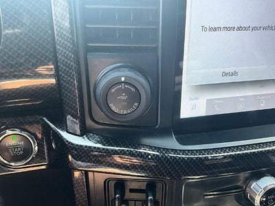 2022 Ford F-150 LARIAT 4WD SuperCrew 5.5' Box
