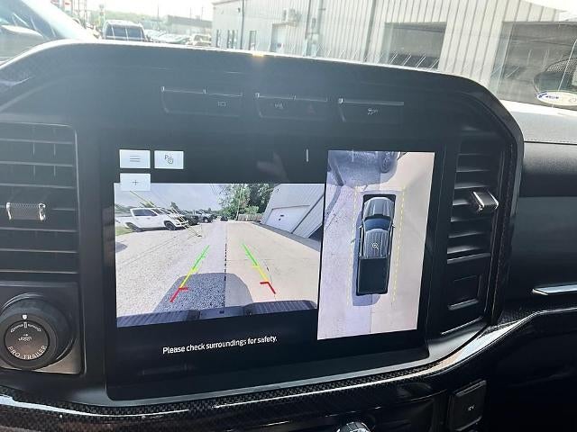 2022 Ford F-150 LARIAT 4WD SuperCrew 5.5' Box
