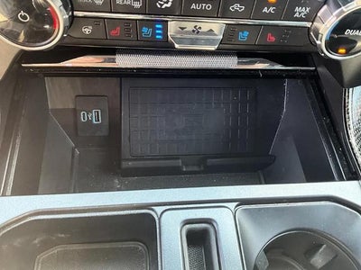 2022 Ford F-150 LARIAT 4WD SuperCrew 5.5' Box
