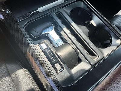 2022 Ford F-150 LARIAT 4WD SuperCrew 5.5' Box