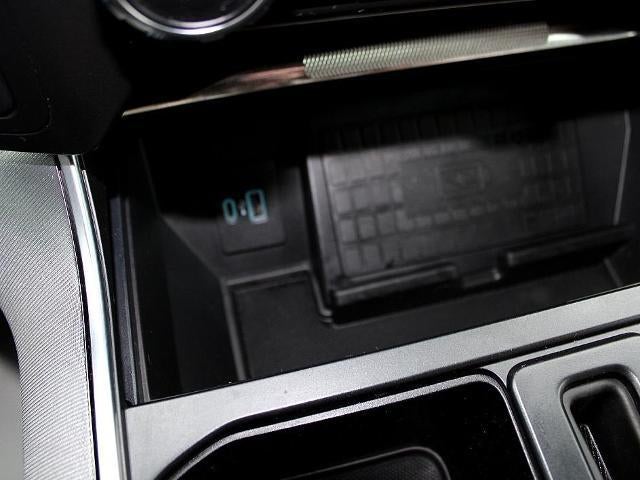 2022 Ford F-150 Platinum 4WD SuperCrew 5.5' Box