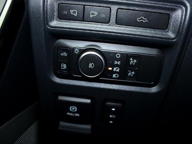 2022 Ford F-150 Platinum 4WD SuperCrew 5.5' Box