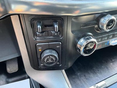 2022 Ford F-150 LARIAT 4WD SuperCrew 5.5' Box