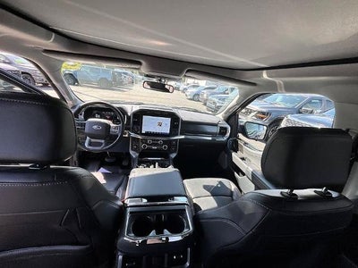 2022 Ford F-150 LARIAT 4WD SuperCrew 5.5' Box
