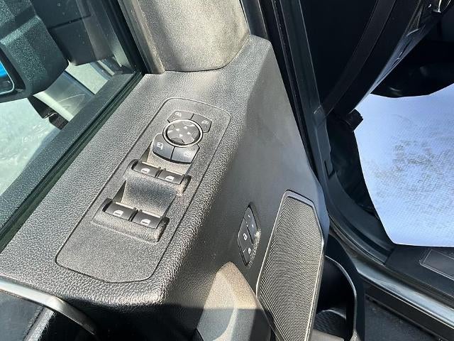 2017 Ford F-150 Raptor 4WD SuperCrew 5.5' Box