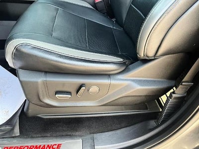 2017 Ford F-150 Raptor 4WD SuperCrew 5.5' Box