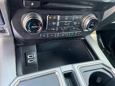 2017 Ford F-150 Raptor 4WD SuperCrew 5.5' Box