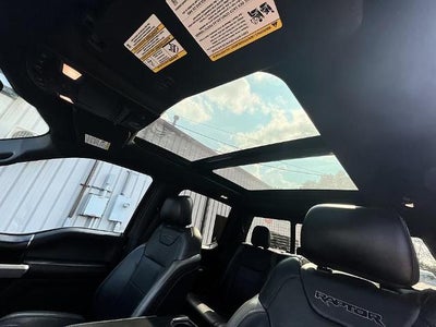 2017 Ford F-150 Raptor 4WD SuperCrew 5.5' Box