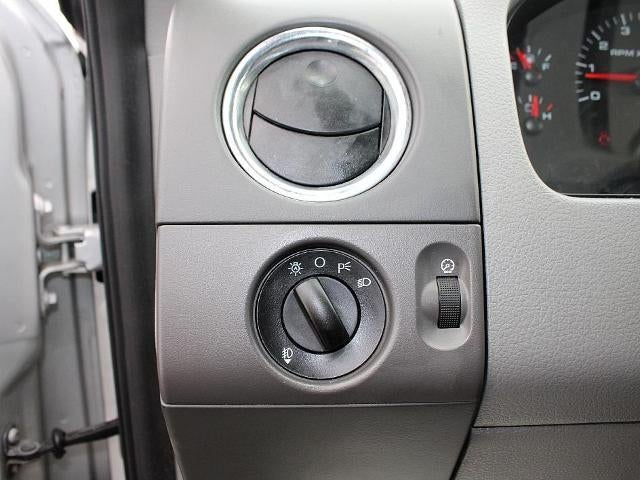 2006 Ford F-150 4WD SuperCrew Styleside 5-1/2 Ft Box XLT