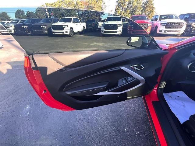 2019 Chevrolet Camaro 2dr Coupe 1SS