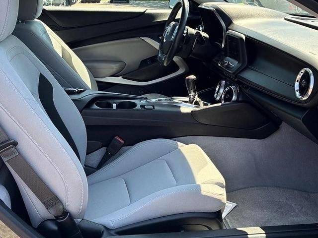 2020 Chevrolet Camaro 2dr Coupe LT1