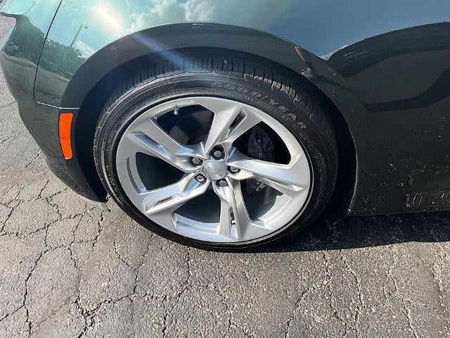 2020 Chevrolet Camaro 2dr Coupe LT1