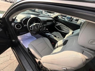 2020 Chevrolet Camaro 2dr Coupe LT1