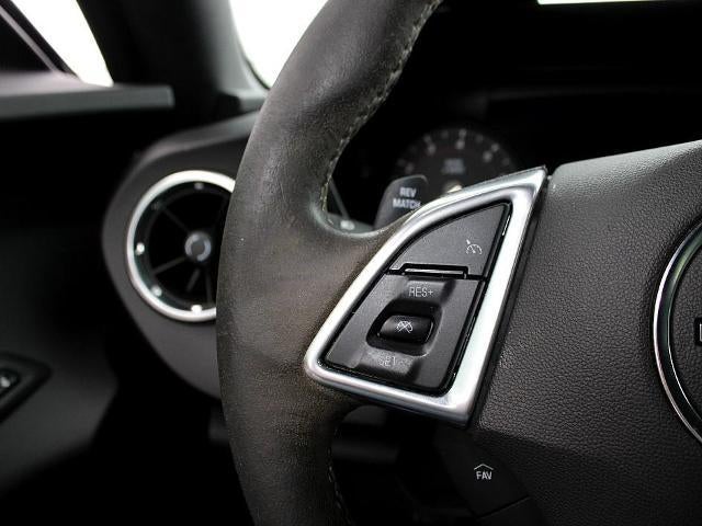 2019 Chevrolet Camaro 2dr Coupe 1SS