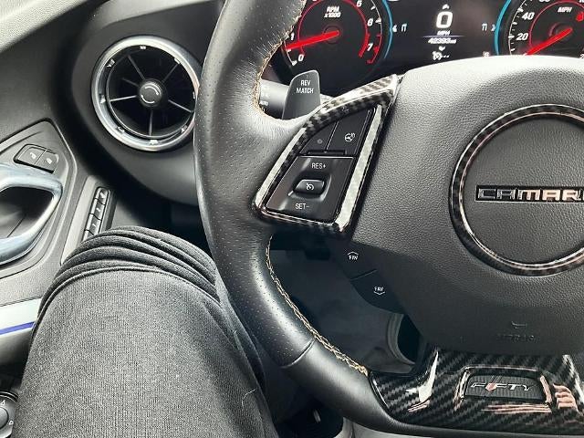 2017 Chevrolet Camaro 2dr Coupe 2SS