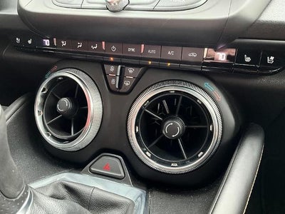 2017 Chevrolet Camaro 2dr Coupe 2SS