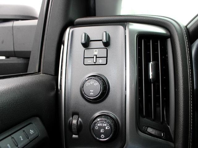 2017 Chevrolet Silverado 3500 HD Crew Cab Long Box 4-Wheel Drive LTZ