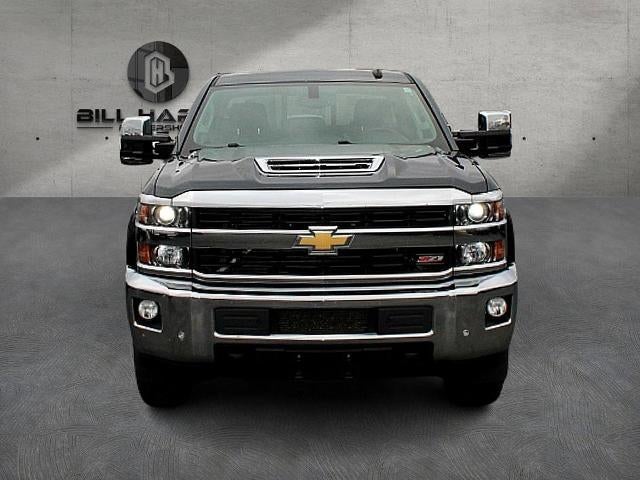 2017 Chevrolet Silverado 3500 HD Crew Cab Long Box 4-Wheel Drive LTZ