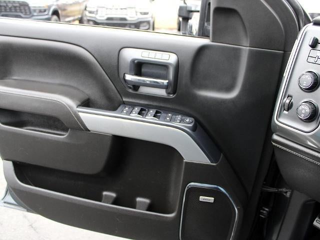 2017 Chevrolet Silverado 3500 HD Crew Cab Long Box 4-Wheel Drive LTZ