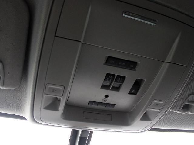 2017 Chevrolet Silverado 3500 HD Crew Cab Long Box 4-Wheel Drive LTZ