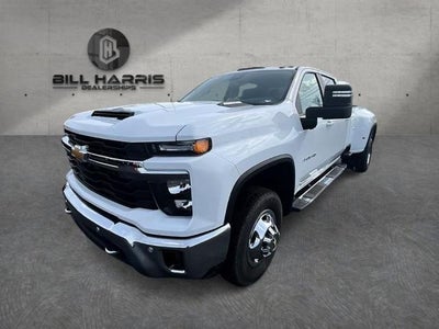 2026 Chevrolet Silverado 3500 HD Crew Cab Long Box 4-Wheel Drive LT