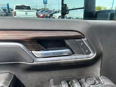 2026 Chevrolet Silverado 3500 HD Crew Cab Long Box 4-Wheel Drive LT