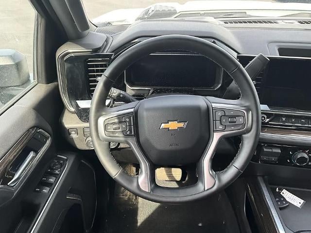 2026 Chevrolet Silverado 3500 HD Crew Cab Long Box 4-Wheel Drive LT