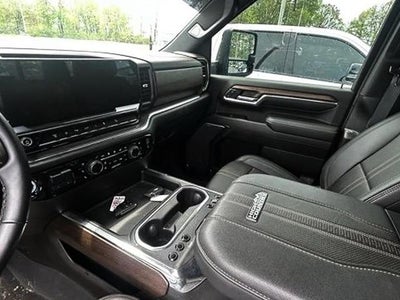 2024 Chevrolet Silverado 2500 HD Crew Cab Standard Box 4-Wheel Drive High Country