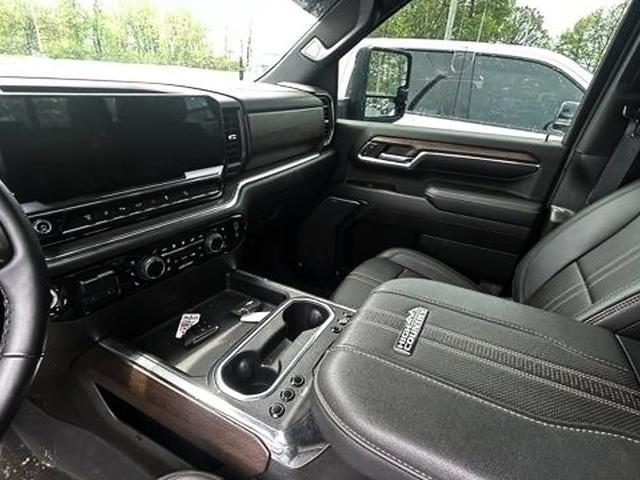 2024 Chevrolet Silverado 2500 HD Crew Cab Standard Box 4-Wheel Drive High Country