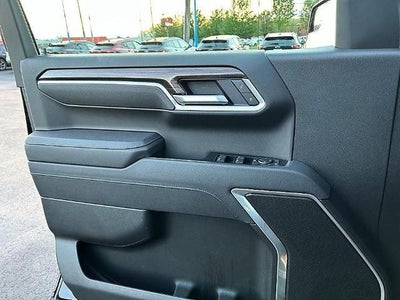 2026 Chevrolet Silverado 1500 Crew Cab Short Box 4-Wheel Drive LT 2FL
