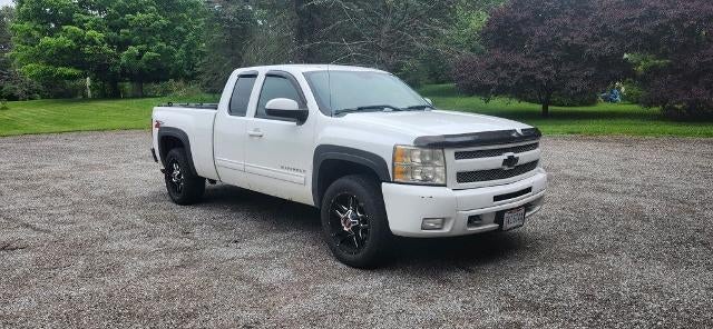 2011 Chevrolet Silverado 1500 Extended Cab Standard Box 4-Wheel Drive LT
