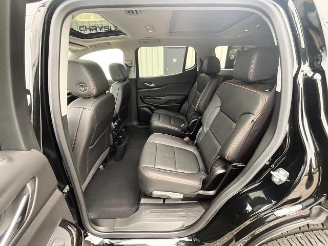 2023 GMC Acadia AWD AT4