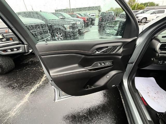 2023 GMC Acadia AWD AT4
